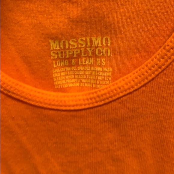 Three basic tank tops - Picture 3 of 3